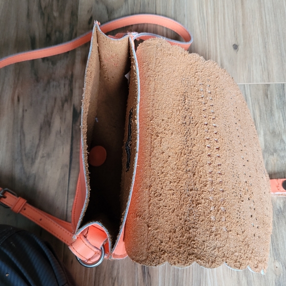 American Eagle Cute Crossbody Purse - Picture 6 of 8